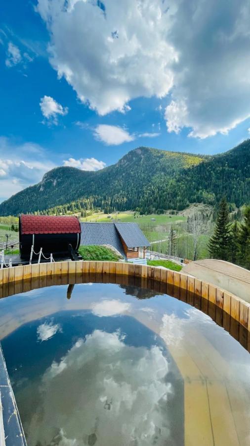 Resort Valea Tatarilor ラク・ロシュ エクステリア 写真